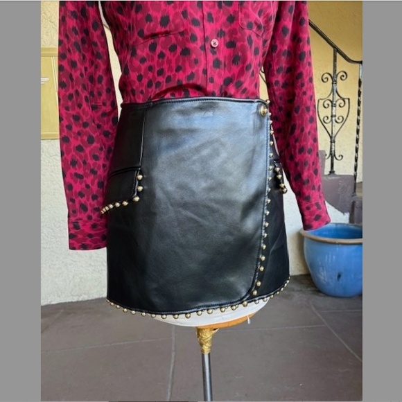 $425 JONATHAN SIMKHAI "Clayton" Studded Vegan Leather Mini Skirt NWOT/sz M - Picture 11 of 16